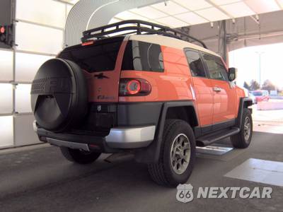 2013 Toyota FJ Cruiser w/Rear Doors - zdjęcie 4 z 33 - miniatura