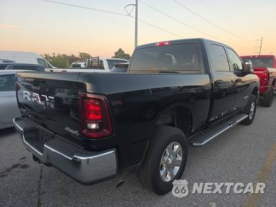 2026 Ram 2500 Big Horn Crew Cab Medium Bed - zdjęcie 4 z 24 - miniatura