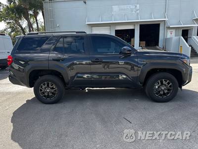 2026 Toyota 4Runner SR5 - zdjęcie 8 z 20 - miniatura