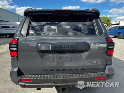 2026 Toyota 4Runner SR5 - zdjęcie 10 z 20 - miniatura