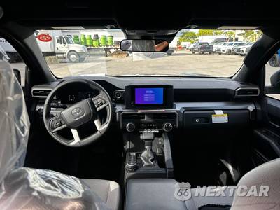 2026 Toyota 4Runner SR5 - zdjęcie 16 z 20 - miniatura