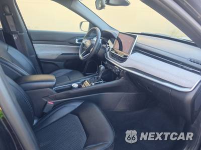 2024 Jeep Compass Latitude - zdjęcie 8 z 28 - miniatura