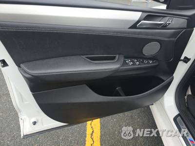 2017 BMW X4 Sports Activity Vehicle M40i - zdjęcie 9 z 17 - miniatura