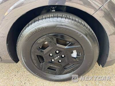 2027 Kia Carnival MPV LXS 121.7" WB - zdjęcie 21 z 29 - miniatura