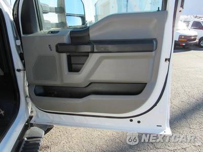 2021 Ford Super Duty F-550 Cab Chassis XL Crew Cab DRW - zdjęcie 11 z 38 - miniatura