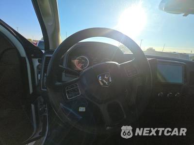 2016 Ram 3500 Tradesman Crew Cab Long Bed DRW - zdjęcie 10 z 46 - miniatura