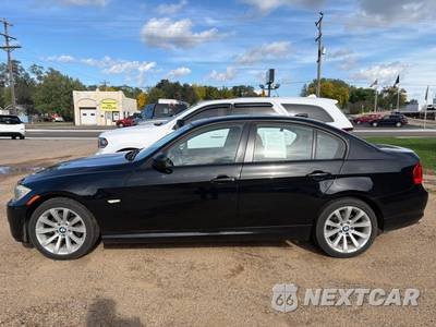 2011 BMW 3 Series Sedan 328i xDrive - zdjęcie 2 z 22 - miniatura