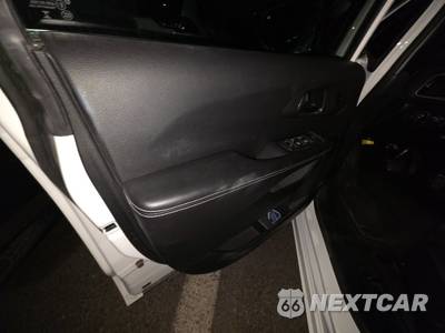 2027 Chrysler Pacifica Select 121.6" WB - zdjęcie 15 z 29 - miniatura