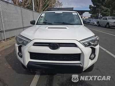 2020 Toyota 4Runner Venture - zdjęcie 2 z 28 - miniatura