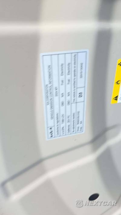 2024 Kia EV6 Light Long Range - zdjęcie 17 z 36 - miniatura