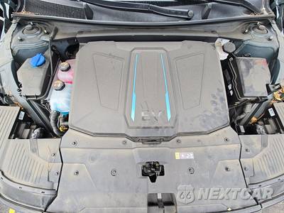 2024 Hyundai IONIQ 5 SE - zdjęcie 16 z 25 - miniatura