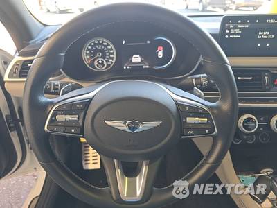 2023 Genesis G70 2.0T Standard - zdjęcie 10 z 31 - miniatura