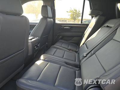 2025 Chevrolet Tahoe LT 1LT - zdjęcie 13 z 25 - miniatura