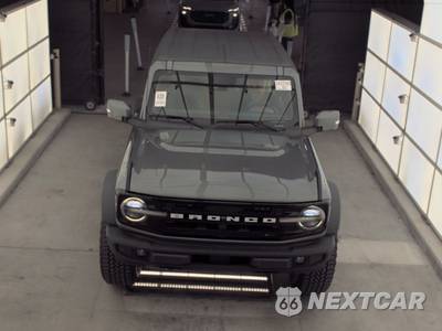 2022 Ford Bronco Outer Banks Advanced - zdjęcie 2 z 26 - miniatura