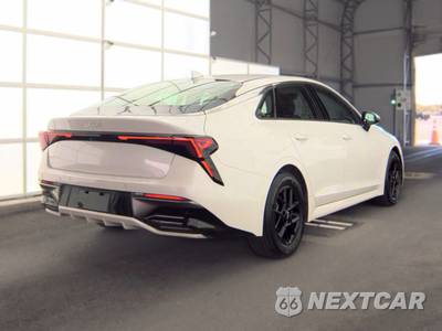 2025 Kia K5 LXS - zdjęcie 4 z 18 - miniatura