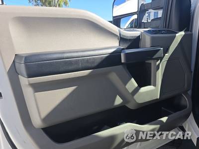 2020 Ford Super Duty F-250 XLT Crew Cab Medium Bed - zdjęcie 9 z 22 - miniatura