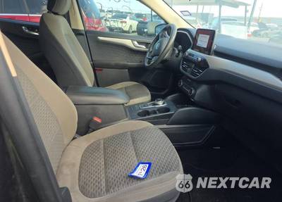 2020 Ford Escape SE - zdjęcie 10 z 14 - miniatura