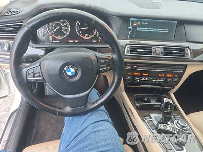 2009 BMW 7 Series Sedan 750Li - zdjęcie 11 z 19 - miniatura