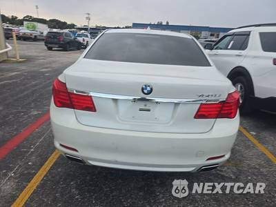 2009 BMW 7 Series Sedan 750Li - zdjęcie 5 z 19 - miniatura
