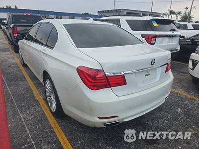 2009 BMW 7 Series Sedan 750Li - zdjęcie 6 z 19 - miniatura