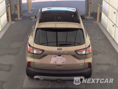 2020 Ford Escape Titanium - zdjęcie 5 z 25 - miniatura