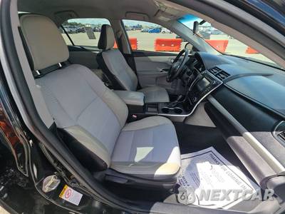 2017 Toyota Camry SE - zdjęcie 8 z 29 - miniatura