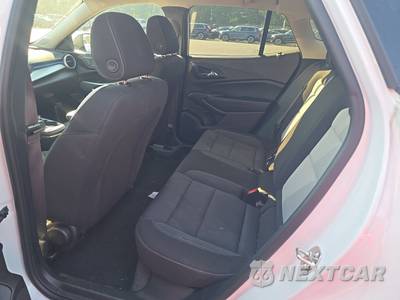 2026 Chevrolet Trax LS - zdjęcie 13 z 18 - miniatura