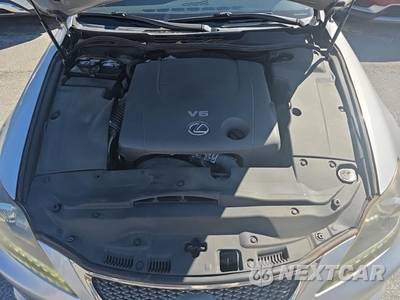 2012 Lexus IS 250 Sedan - zdjęcie 19 z 31 - miniatura