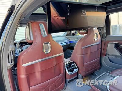 2023 BMW 7 Series Sedan 760i xDrive - zdjęcie 48 z 50 - miniatura