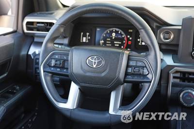 2025 Toyota 4Runner SR5 - zdjęcie 18 z 50 - miniatura