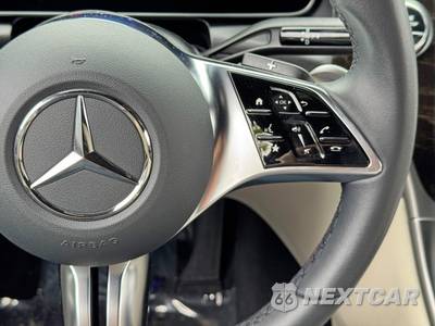 2025 Mercedes-Benz GLC 300 - zdjęcie 23 z 50 - miniatura