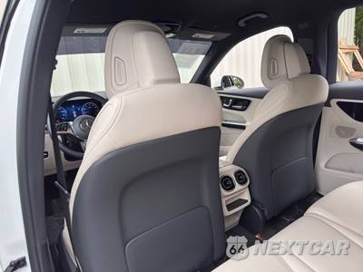2025 Mercedes-Benz GLC 300 - zdjęcie 36 z 50 - miniatura