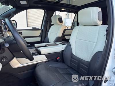 2023 Toyota Sequoia Capstone - zdjęcie 41 z 50 - miniatura