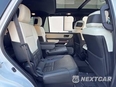 2023 Toyota Sequoia Capstone - zdjęcie 44 z 50 - miniatura