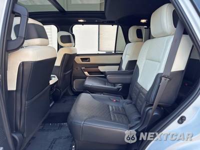 2023 Toyota Sequoia Capstone - zdjęcie 45 z 50 - miniatura