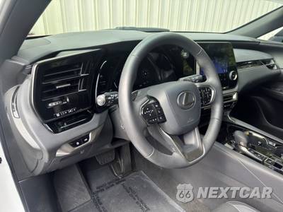 2025 Lexus RX 350 - zdjęcie 14 z 50 - miniatura