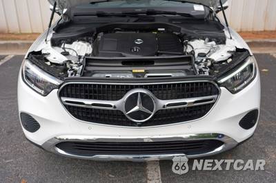 2025 Mercedes-Benz GLC 300 - zdjęcie 8 z 50 - miniatura