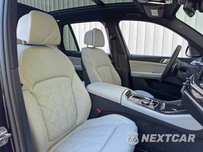 2025 BMW X5 Sports Activity Vehicle M60i xDrive - zdjęcie 44 z 50 - miniatura