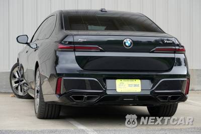 2024 BMW 7 Series 760i xDrive - zdjęcie 6 z 50 - miniatura