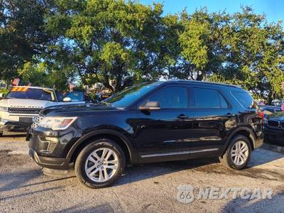2019 Ford Explorer XLT - zdjęcie 4 z 44 - miniatura