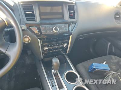 2016 Nissan Pathfinder S - zdjęcie 11 z 18 - miniatura