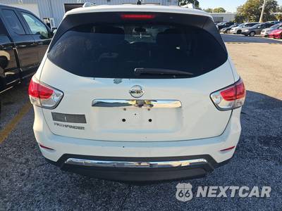 2016 Nissan Pathfinder S - zdjęcie 5 z 18 - miniatura