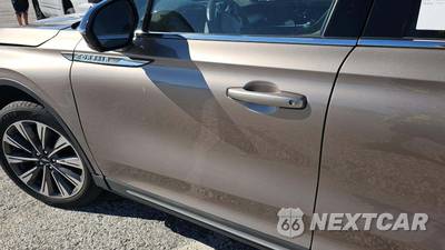 2020 Lincoln Corsair Reserve - zdjęcie 28 z 30 - miniatura