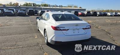 2026 Toyota Camry LE - zdjęcie 18 z 28 - miniatura