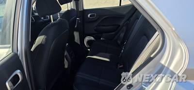 2025 Hyundai Venue SEL - zdjęcie 11 z 30 - miniatura