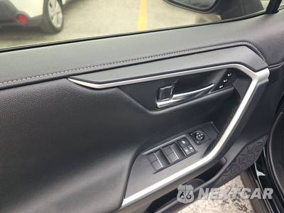 2022 Toyota RAV4 Hybrid Limited - zdjęcie 9 z 34 - miniatura