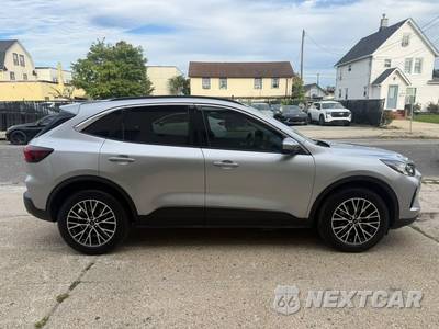 2023 Ford Escape Plug-In Hybrid PHEV - zdjęcie 8 z 27 - miniatura