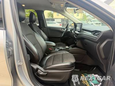 2023 Ford Escape Plug-In Hybrid PHEV - zdjęcie 19 z 27 - miniatura