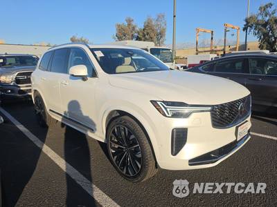2026 Volvo XC90 B6 Plus 7-Passenger - zdjęcie 3 z 32 - miniatura