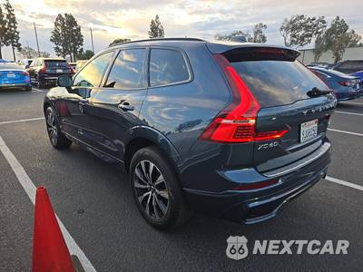 2024 Volvo XC60 B5 Core Dark Theme - zdjęcie 6 z 26 - miniatura